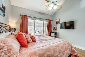 Branson Condo w/ Resort Amenities & Marina Views!