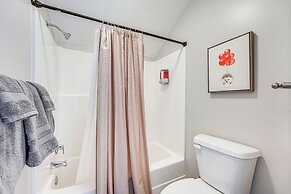 Branson Condo w/ Resort Amenities & Marina Views!