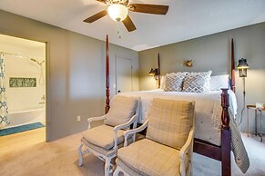 Lakefront Arkansas Abode - Deck, Grill & Fire Pit!