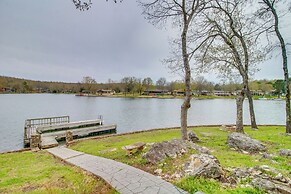 Lakefront Arkansas Abode - Deck, Grill & Fire Pit!