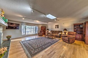 Ruidoso Getaway w/ Deck - 16 Mi to Ski Apache