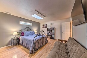 Ruidoso Getaway w/ Deck - 16 Mi to Ski Apache