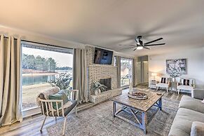 Waterfront Home w/ Dock > 3 Mi to Oaklawn Racing!