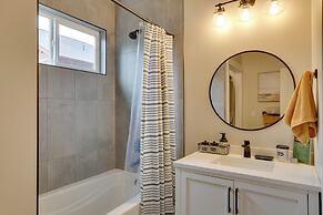 Anchorage Apartment w/ a View ~ 3 Mi to Airport