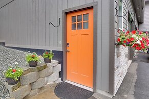 Anchorage Apartment w/ a View ~ 3 Mi to Airport