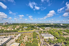 ~ 2 Mi to Disney & Universal: Orlando Resort Condo