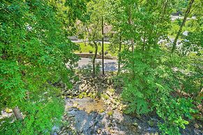 Gatehouse Condo: End Unit w/ Dtwn Gatlinburg View!