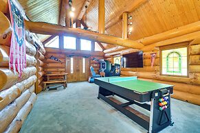 Private Hot Tub: Lovely Cabin in Gatlinburg!