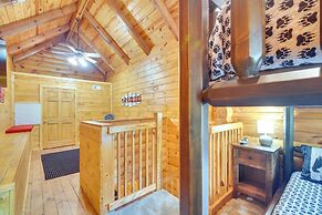 Private Hot Tub: Lovely Cabin in Gatlinburg!
