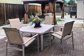 Family Home in Walkable Area Near Silicon Valley!