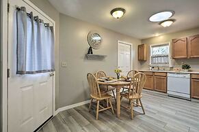 Centrally Located South Hill Apartment w/ Smart TV