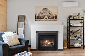 Hikers Haven w/ Hot Tub - Near Mt Rainier!