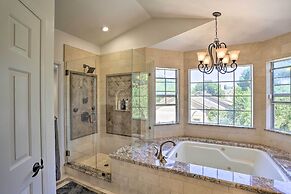 Redding Getaway w/ Hot Tub & Outdoor Kitchen!