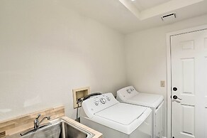 Redding Getaway w/ Hot Tub & Outdoor Kitchen!