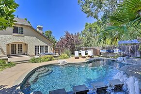 Redding Getaway w/ Hot Tub & Outdoor Kitchen!
