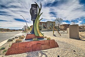 9 Mi to Old Town Albuquerque: Getaway w/ Grill!