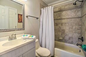 Walk to Beach: Condo w/ Balcony in Hilton Head