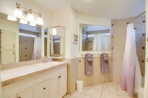 Comfy Albuquerque Townhome < 6 Mi to Downtown