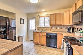 Comfy Albuquerque Townhome < 6 Mi to Downtown