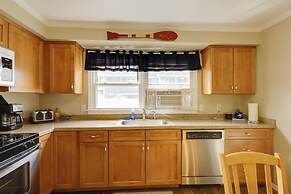 Bay Access: 'the English Condo' in Ocean City