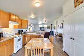 Tranquil Cabin Getaway w/ Panoramic Mtn View!