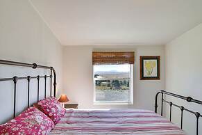 Tranquil Cabin Getaway w/ Panoramic Mtn View!