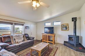 Tranquil Cabin Getaway w/ Panoramic Mtn View!