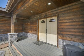 Jefferson Home w/ Mountain Views & Horse Pastures