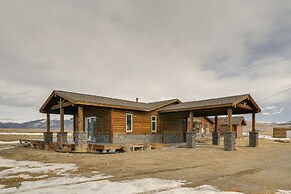 Jefferson Home w/ Mountain Views & Horse Pastures