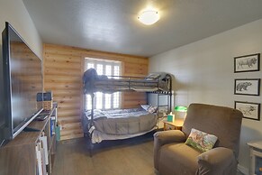 Jefferson Home w/ Mountain Views & Horse Pastures