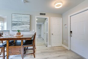 Coastal Sarasota Condo: Minutes to Beach!