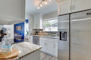 Coastal Sarasota Condo: Minutes to Beach!