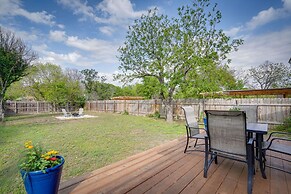 Kerrville Vacation Rental Across From River Trail!