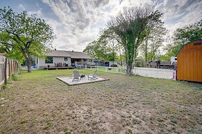 Kerrville Vacation Rental Across From River Trail!