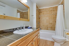 Near Skiing: Studio w/ Pool Access in Granby!