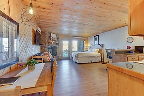 Near Skiing: Studio w/ Pool Access in Granby!