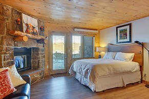 Near Skiing: Studio w/ Pool Access in Granby!