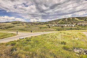 Mtn View Granby Condo w/ In-unit Hot Tub!