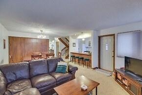 Mtn View Granby Condo w/ In-unit Hot Tub!