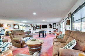 Cozy Cabin w/ Backyard Oasis: 11 Mi to Marina