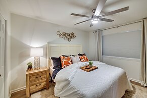 3 Mi to Dtwn Hot Springs: Modern Condo!