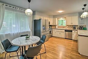 Waterfront Retreat w/ Boat Dock in Hot Springs!