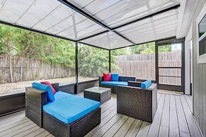 Sarasota Home w/ Screened Porch, Walk To Zoo!