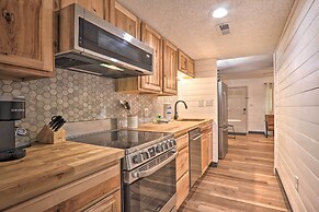 Walk Downtown! Gatlinburg Condo w/ Patio & Pool