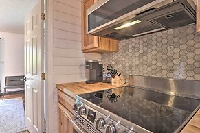 Walk Downtown! Gatlinburg Condo w/ Patio & Pool