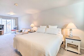 Pet-friendly Rockaway Beach Home w/ Fire Pit!