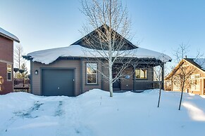 Ski-in/ski-out: Pet-friendly Granby Ranch Cabin!