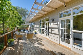 Vacation Rental Home ~ 1 Mi to Carmel Beach!