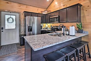 Pigeon Forge Cabin: Private Hot Tub & Views!