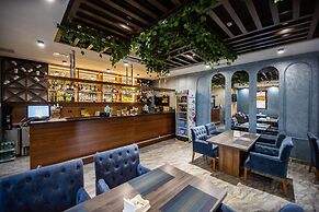 ARCHAZOR Mountain Resort